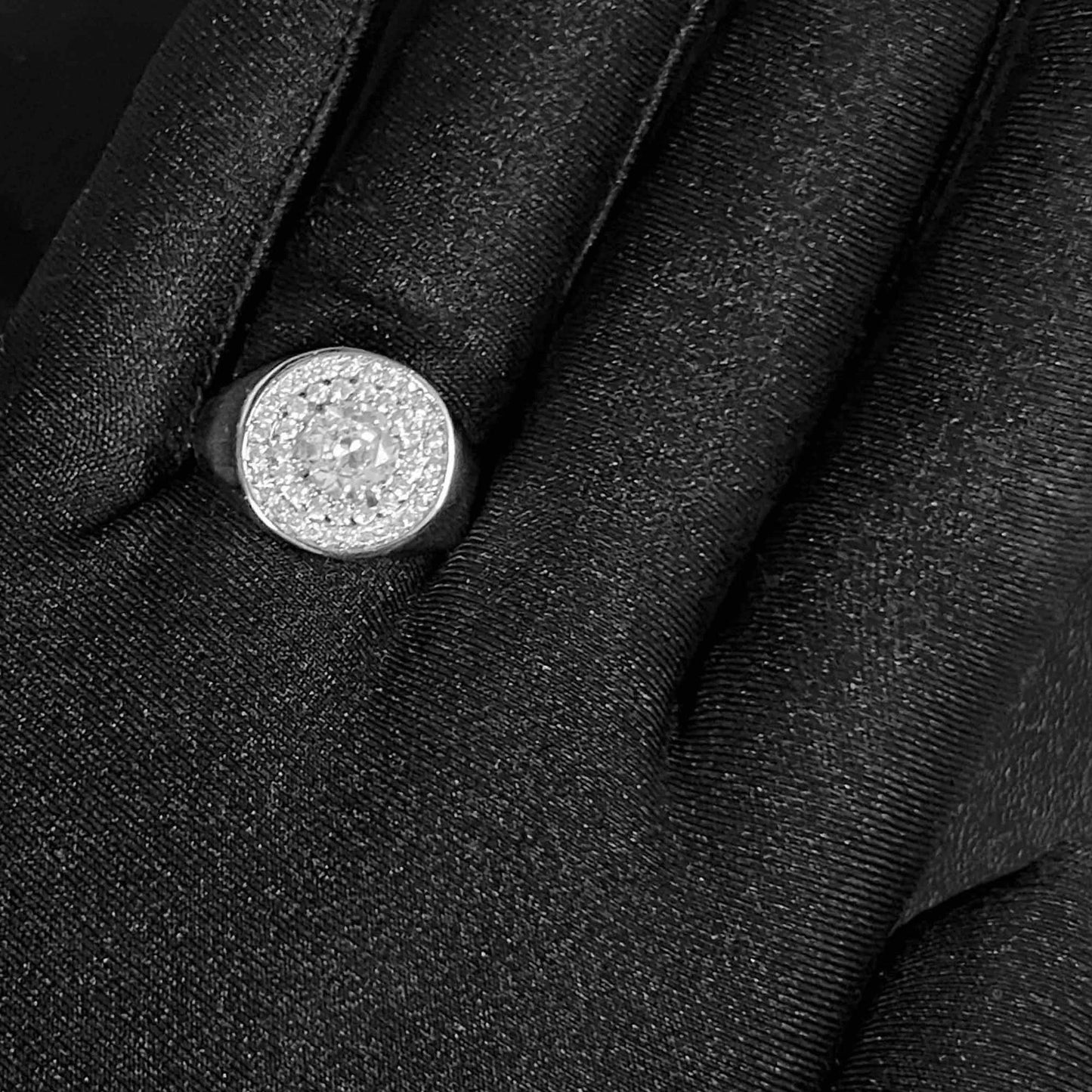 Anel 44 Pedras de Zircônia (8g) (Banho Prata 925)