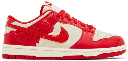 Dunk Low "Red Roses"