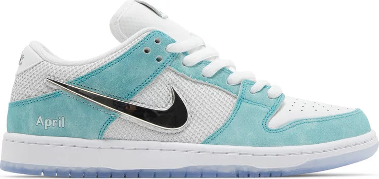 Dunk Low SB “April”