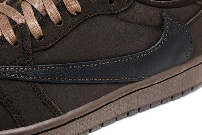 Air Jordan 1 Low OG "Travis Scott Velvet Brown"