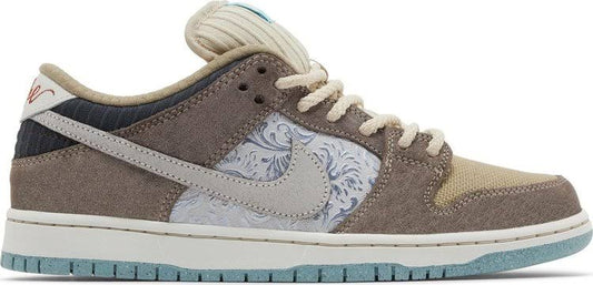 Dunk SB Low “Big Money Savings”