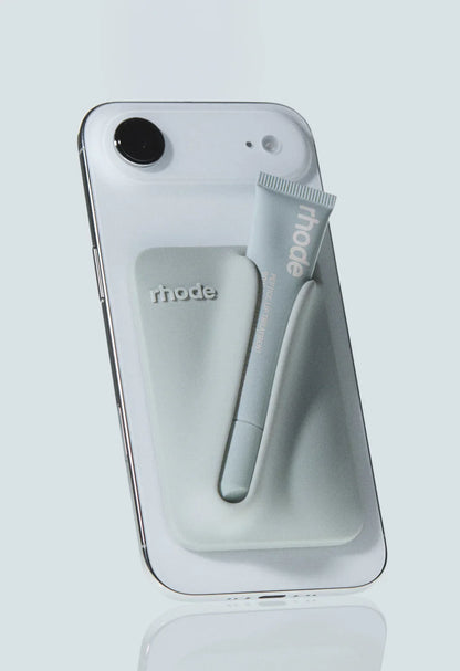 Rhode "Snap-on lip case" ()