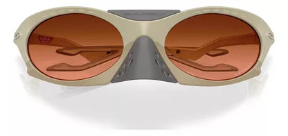 Óculos Oakley Plantaris "Matte Sand Prizm Brown Gradient"