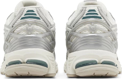 New Balance 1906R “Silver Metallic” ()