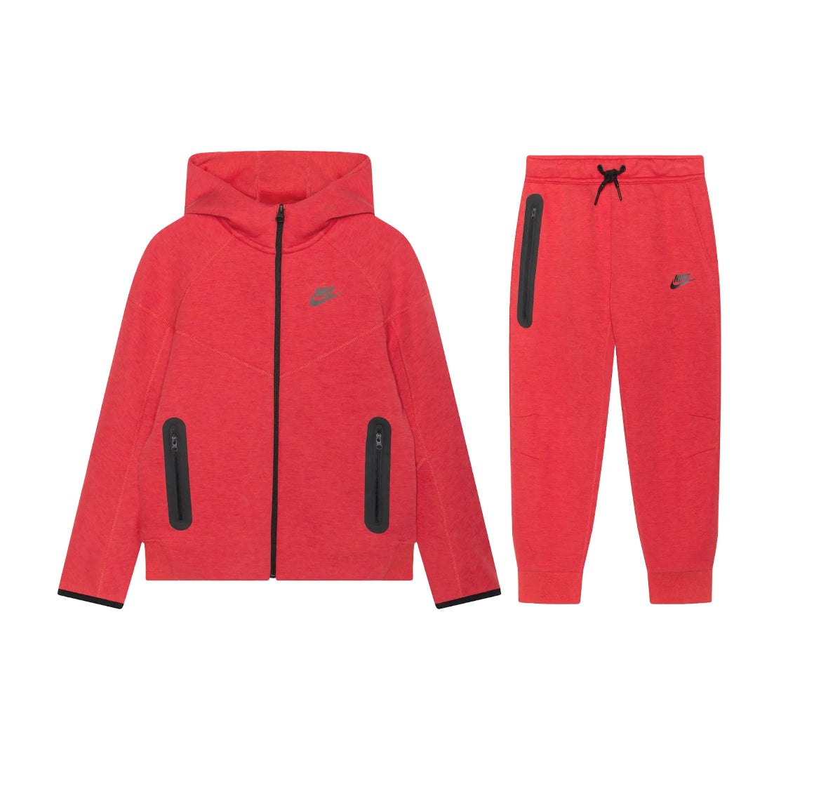 Conjunto “Nike Sportswear Tech Fleece”