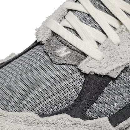 New Balance 2002R “Protection Pack Rain Cloud” ()